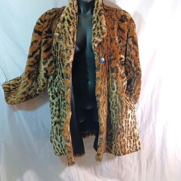 Monterey, Leopard Faux Fur Coat Size 2X, Brown/Black/Cream - Picture 6 of 16